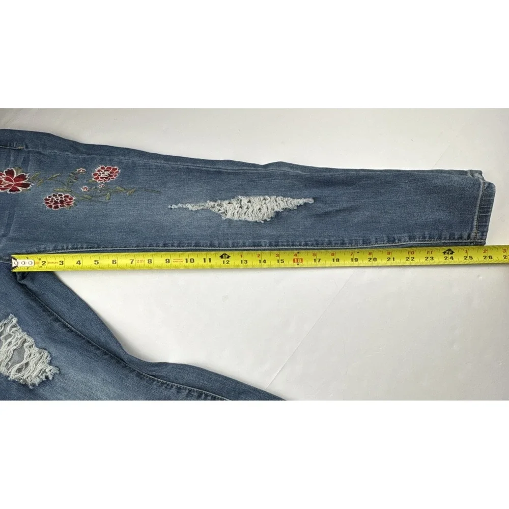 Refuge Women Skinny Jeans Size 2 Cotton Blend Floral Embroidered Distressed Boho